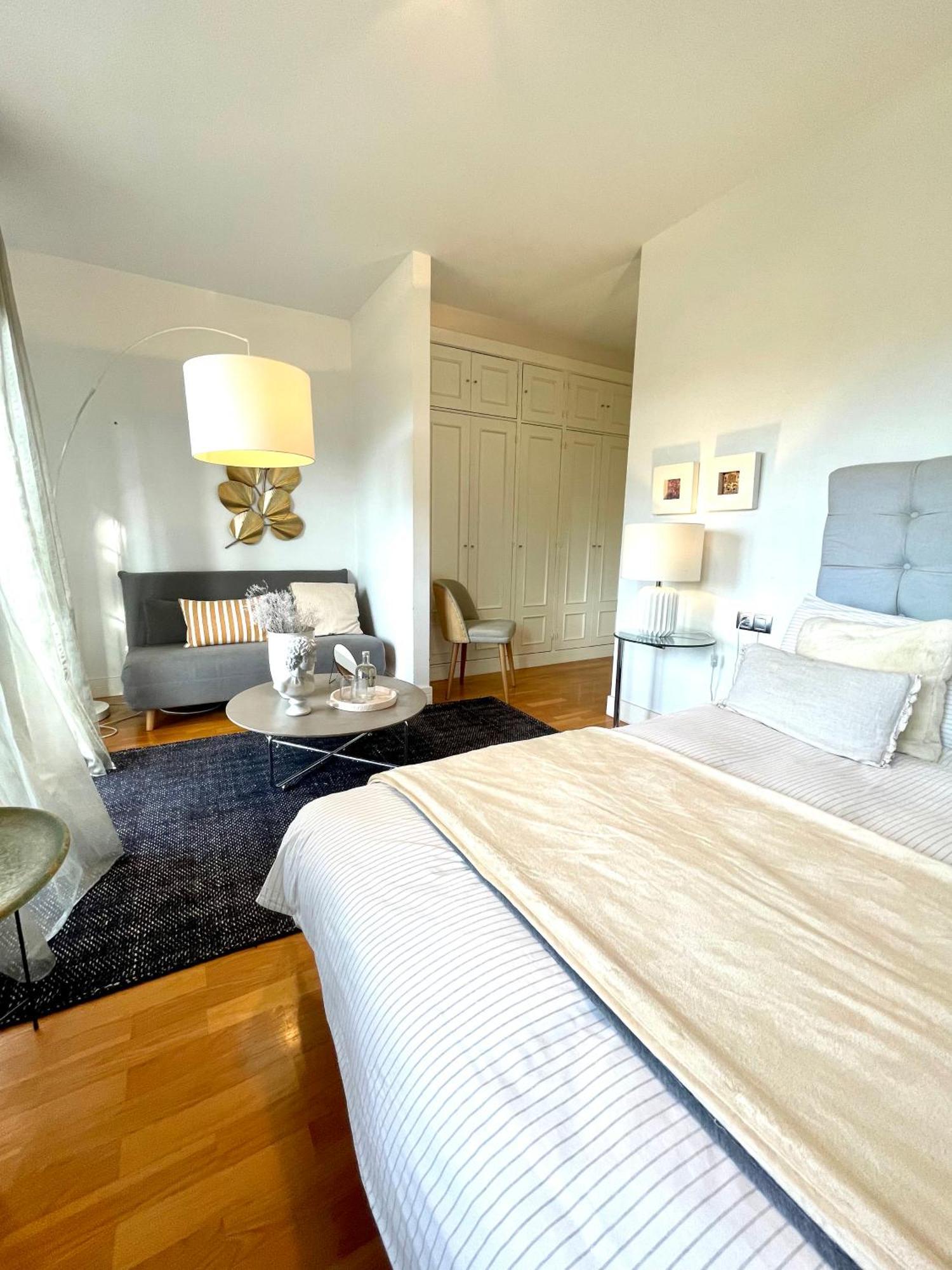 Estilosa Casa Golf Suites Gorraiz Dış mekan fotoğraf