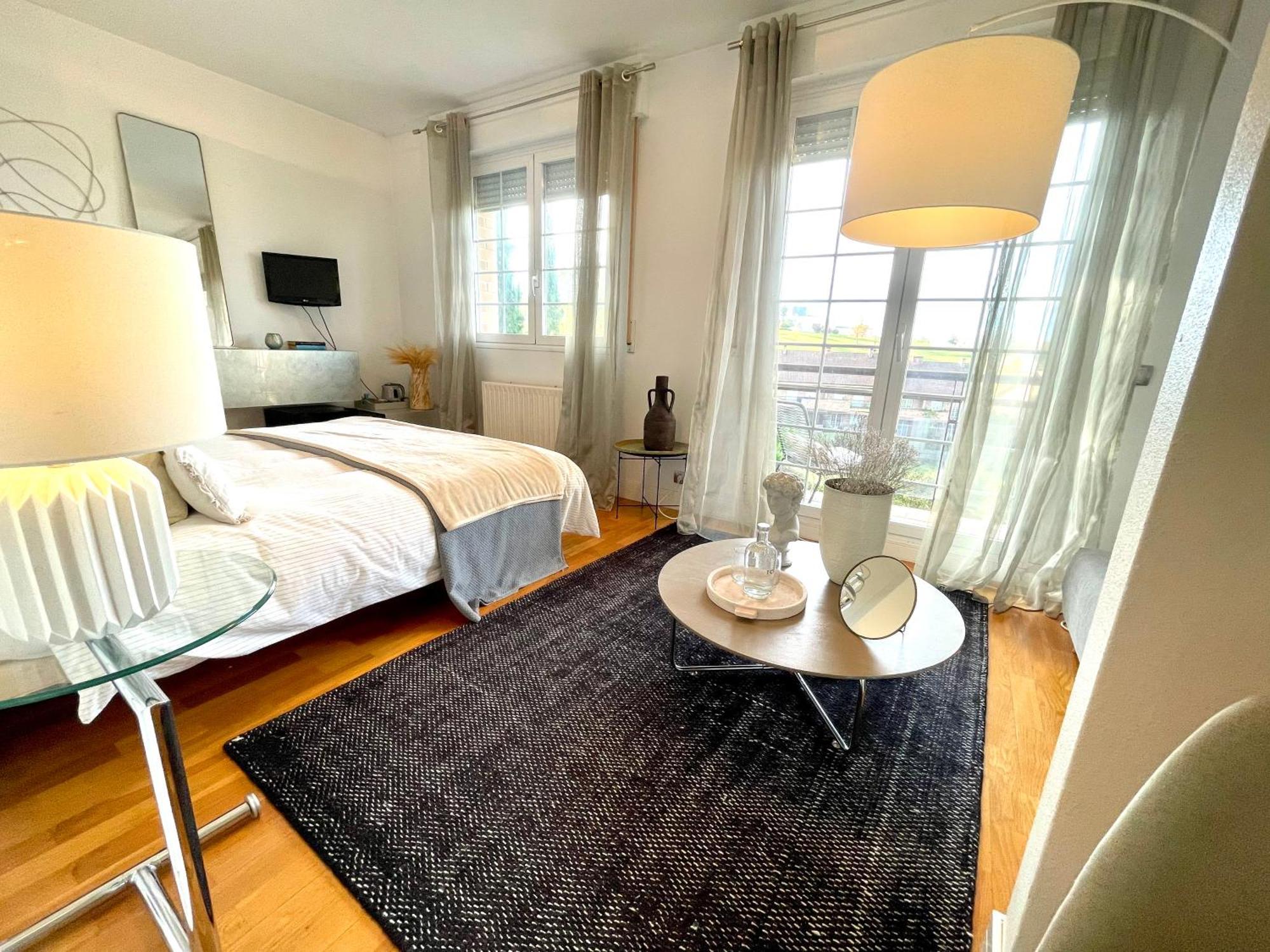 Estilosa Casa Golf Suites Gorraiz Dış mekan fotoğraf